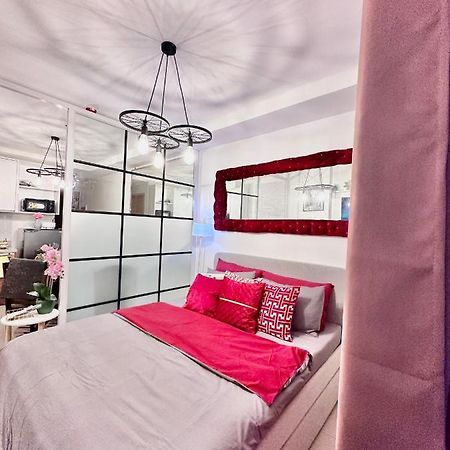 Aesthetic One Bedroom Beside Sm W Pool, Wifi And Netflix Cagayan de Oro Exterior foto