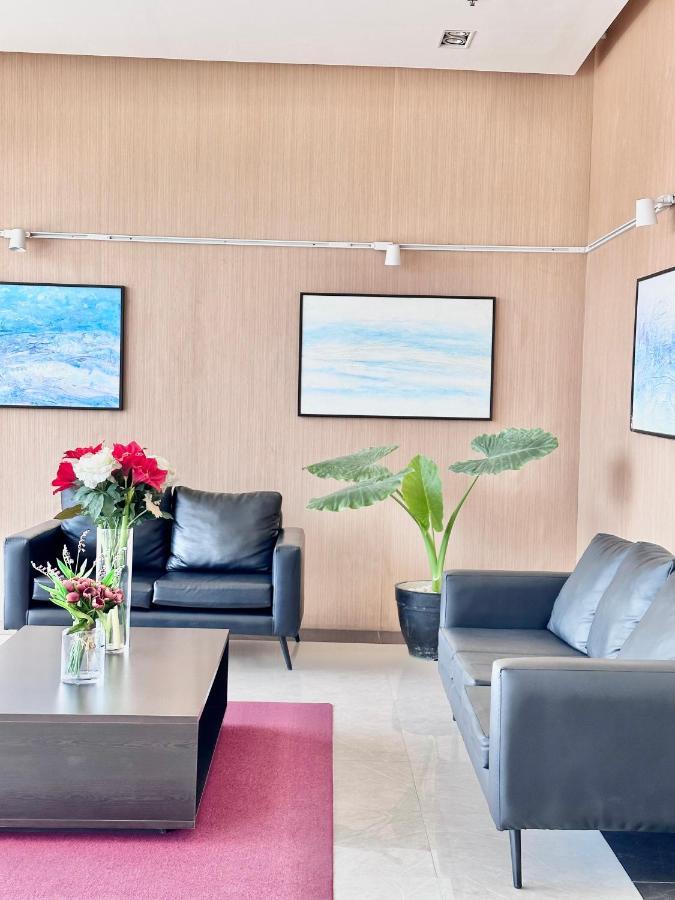 Aesthetic One Bedroom Beside Sm W Pool, Wifi And Netflix Cagayan de Oro Exterior foto