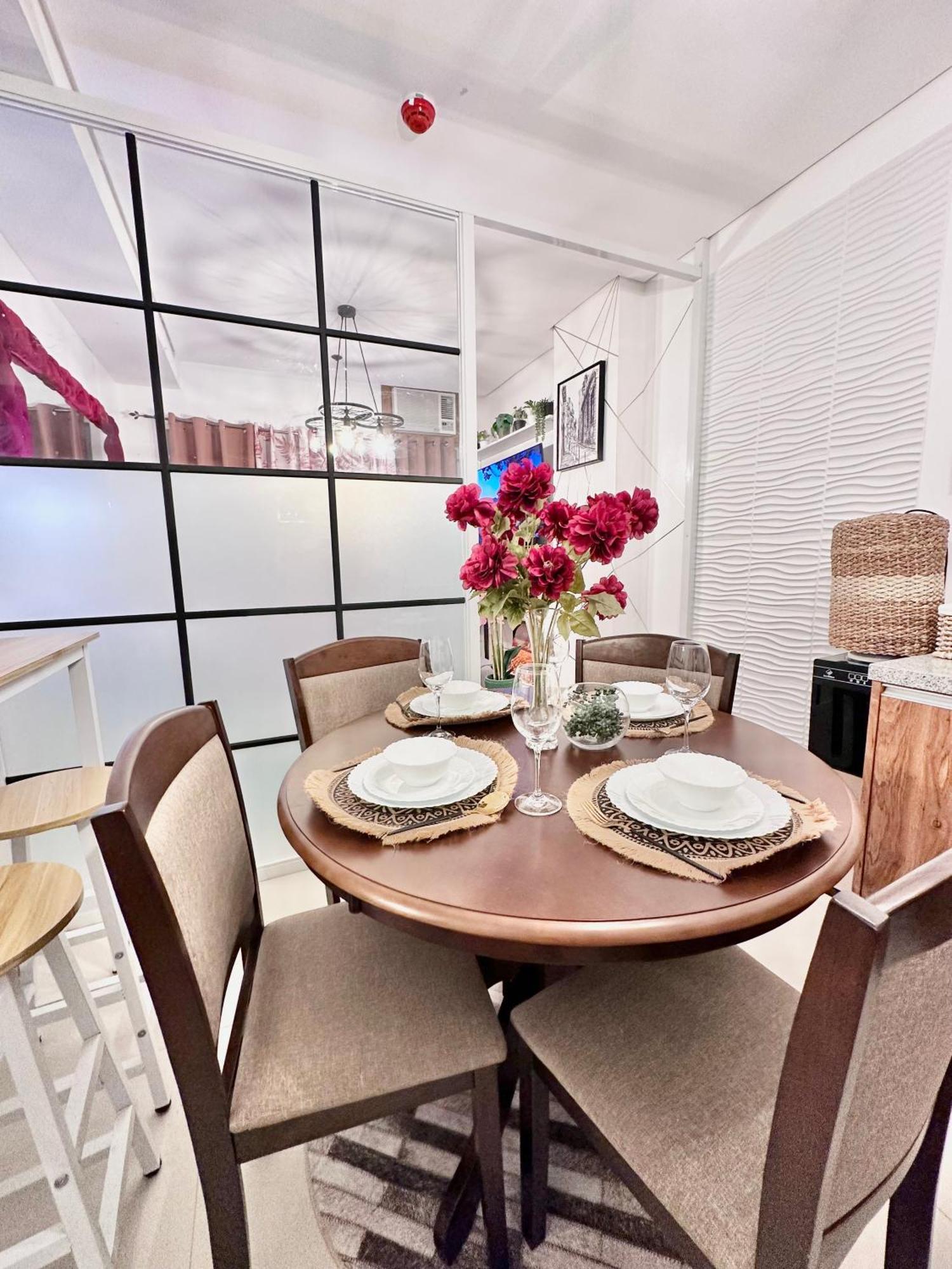 Aesthetic One Bedroom Beside Sm W Pool, Wifi And Netflix Cagayan de Oro Exterior foto