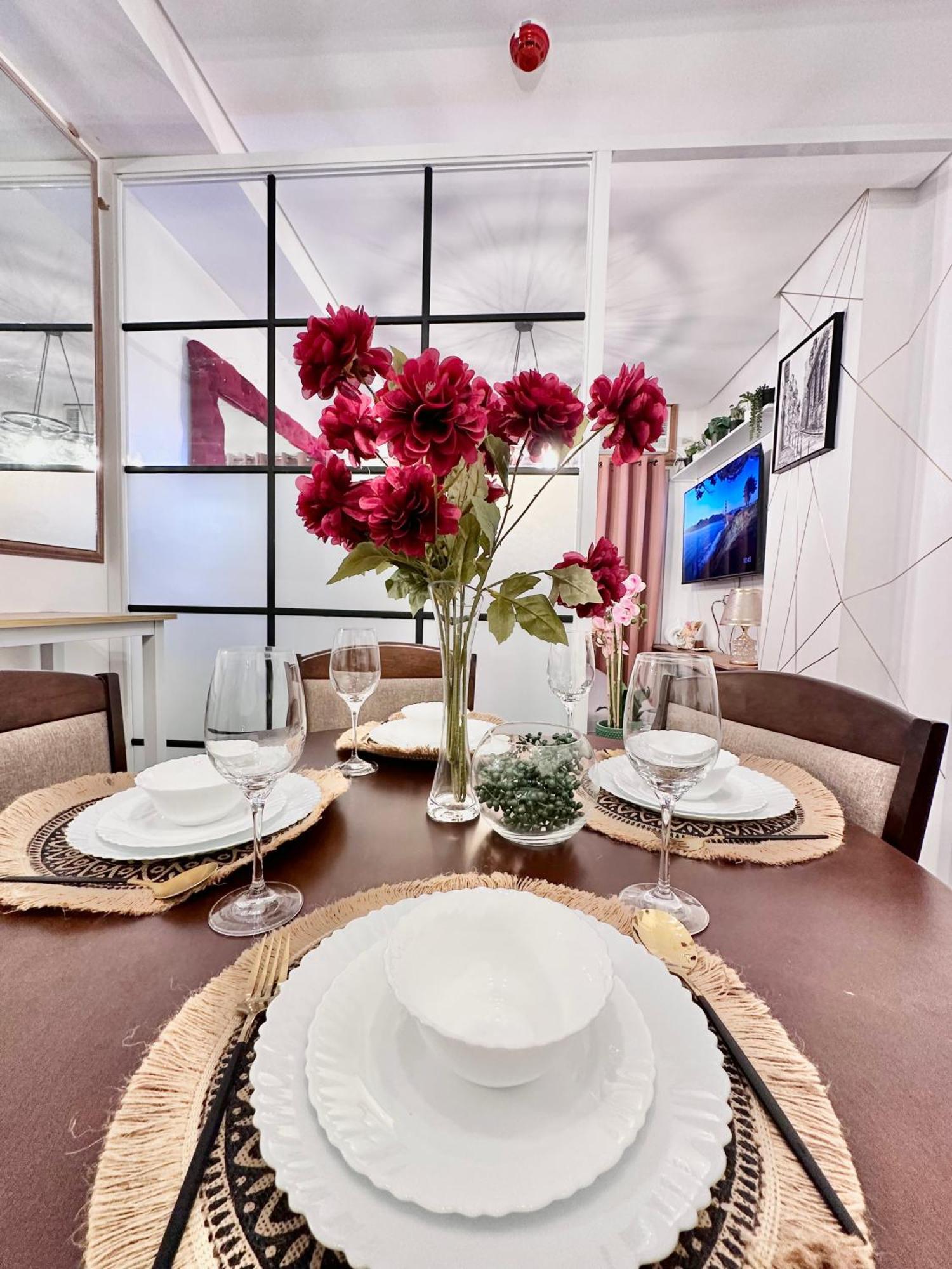 Aesthetic One Bedroom Beside Sm W Pool, Wifi And Netflix Cagayan de Oro Exterior foto