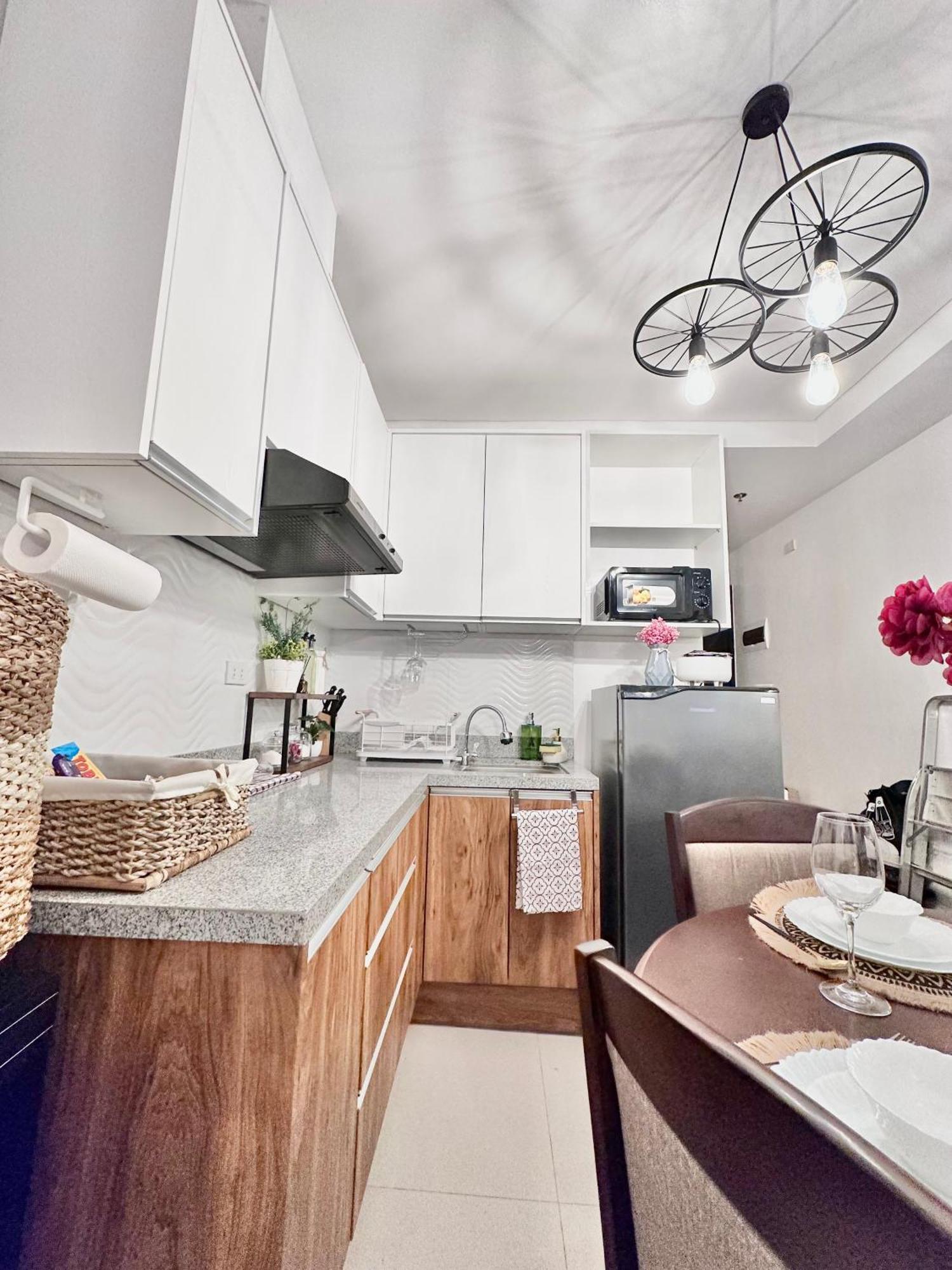 Aesthetic One Bedroom Beside Sm W Pool, Wifi And Netflix Cagayan de Oro Exterior foto