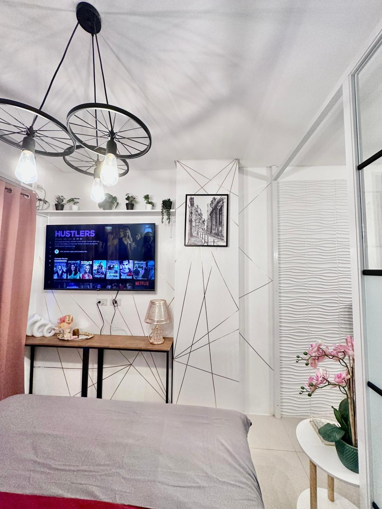 Aesthetic One Bedroom Beside Sm W Pool, Wifi And Netflix Cagayan de Oro Exterior foto