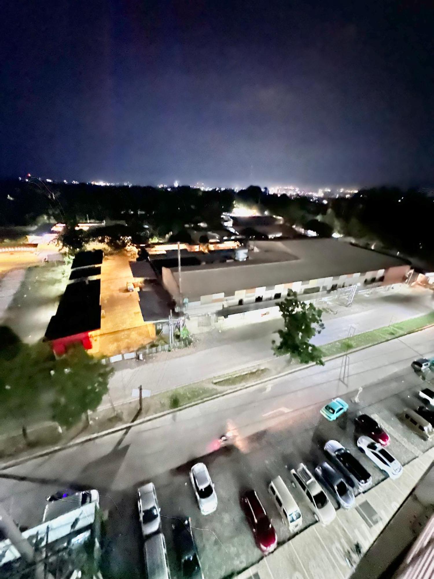 Aesthetic One Bedroom Beside Sm W Pool, Wifi And Netflix Cagayan de Oro Exterior foto