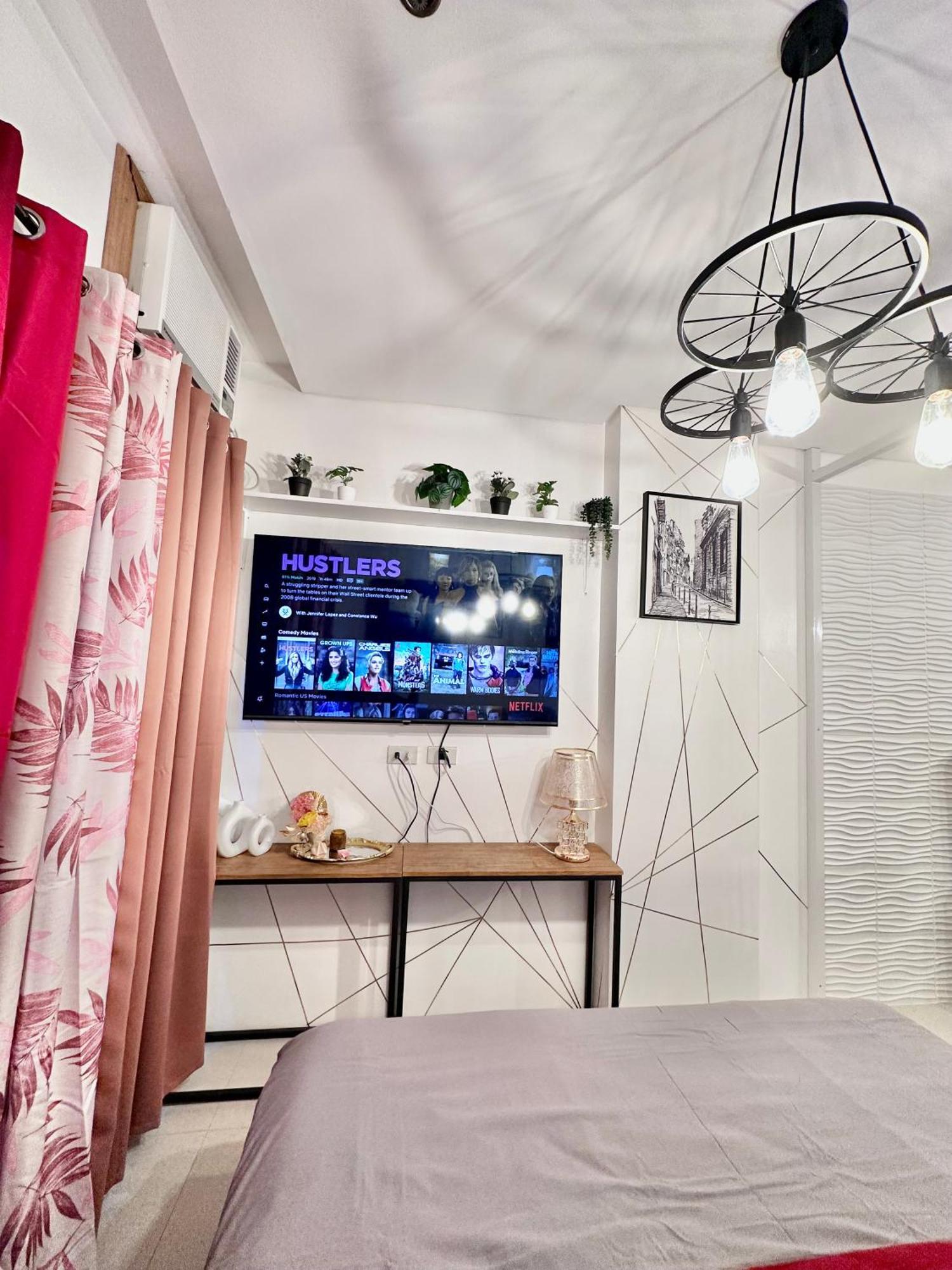 Aesthetic One Bedroom Beside Sm W Pool, Wifi And Netflix Cagayan de Oro Exterior foto