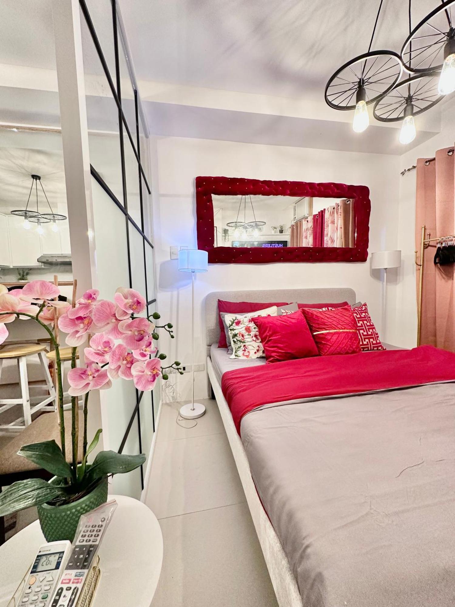 Aesthetic One Bedroom Beside Sm W Pool, Wifi And Netflix Cagayan de Oro Exterior foto