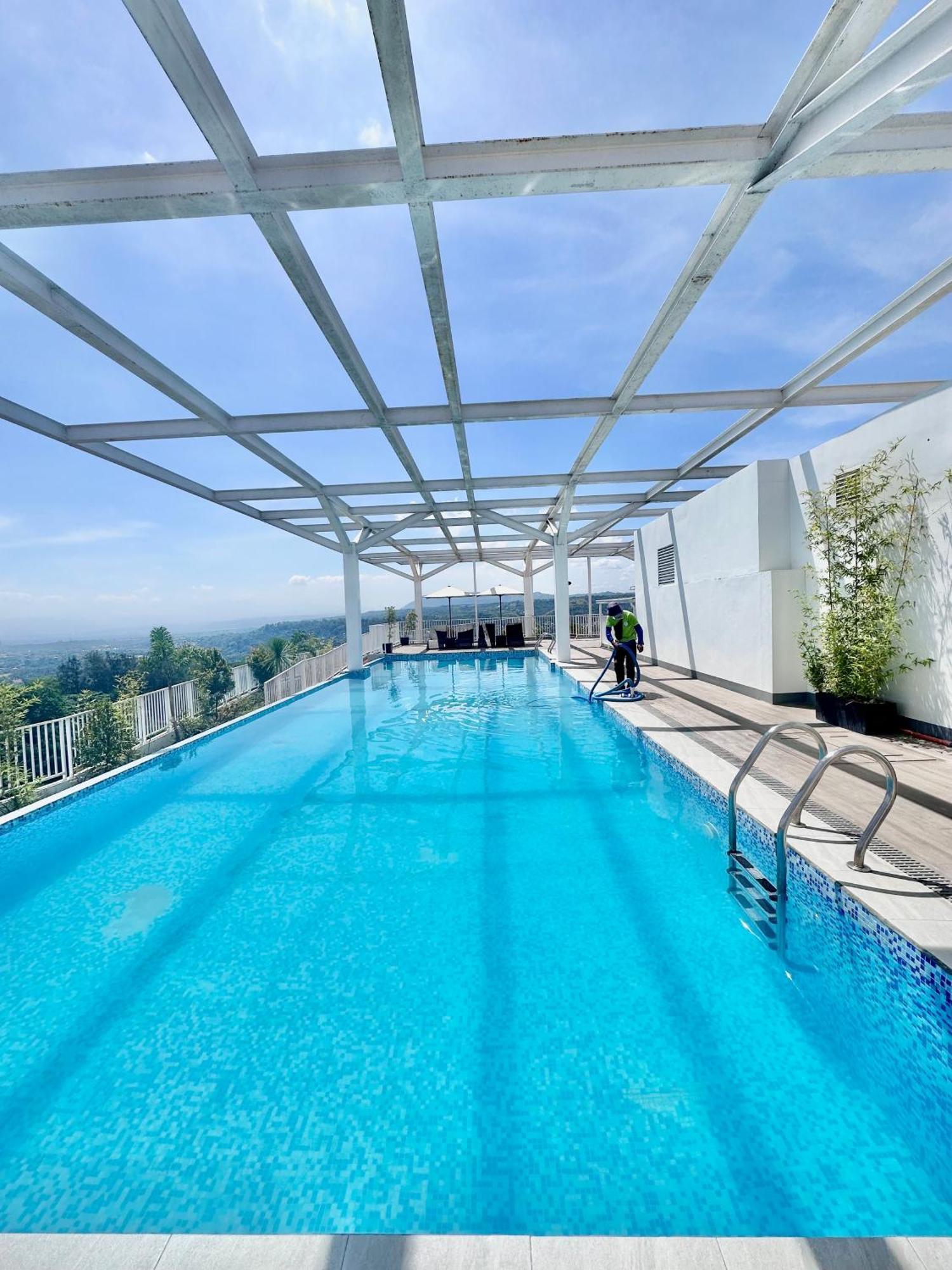 Aesthetic One Bedroom Beside Sm W Pool, Wifi And Netflix Cagayan de Oro Exterior foto